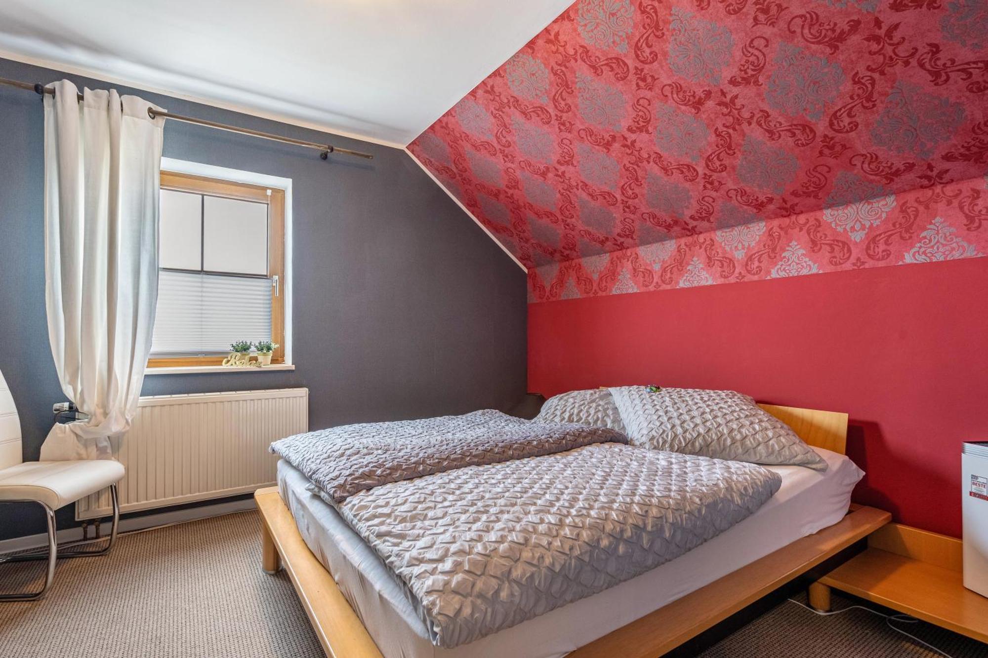 Apartment Omatina *